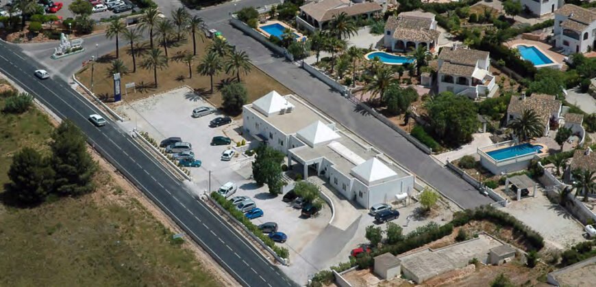 Premier Medical Practice & Prime Real Estate