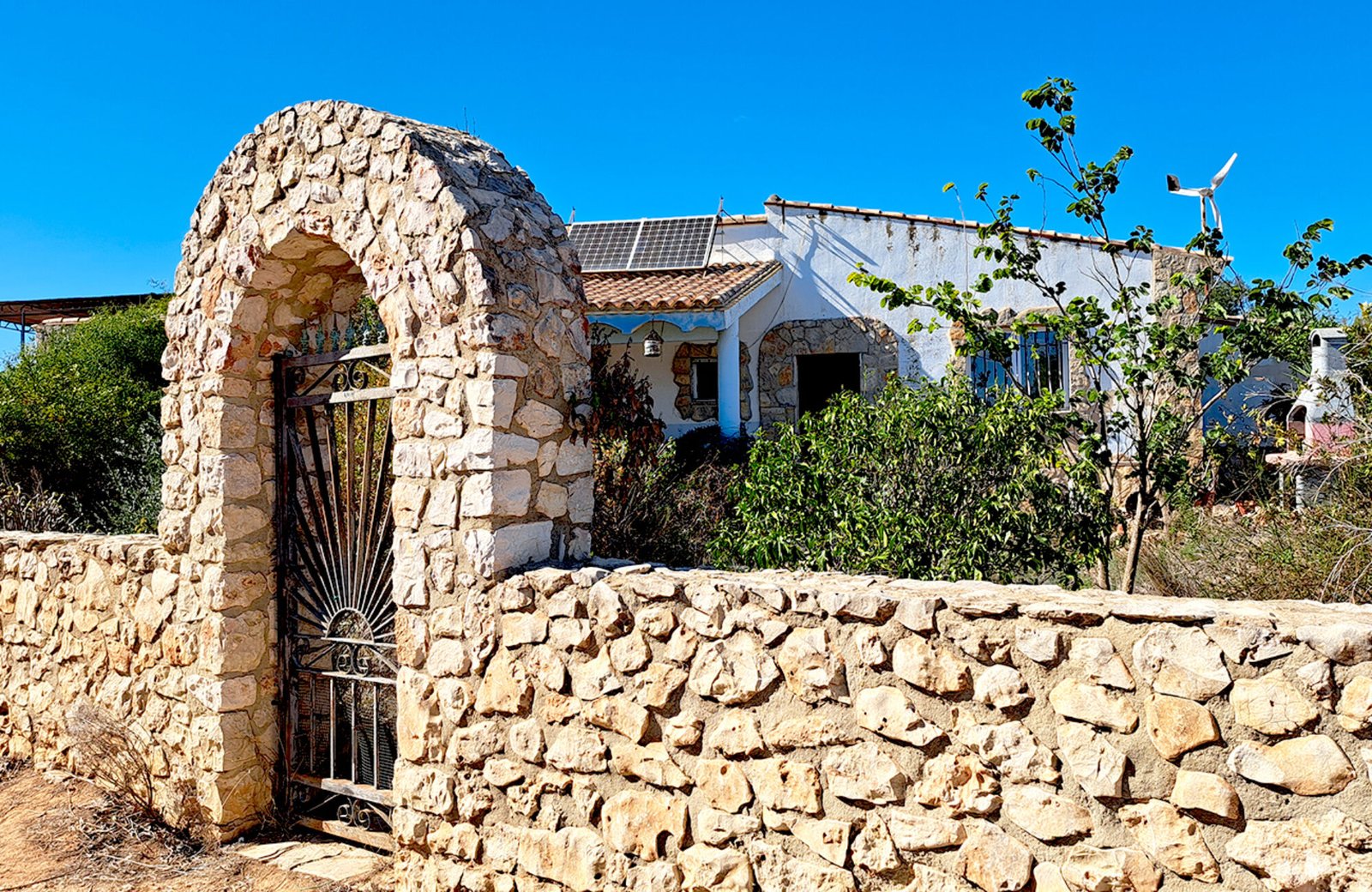 The Triple-Villa Estate of Chella