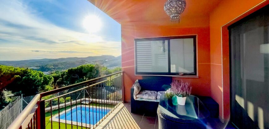 Coastal Luxury in Los Pinares